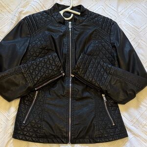 Women’s Quilted Faux Leather Jacket Black Large
Slim Fit